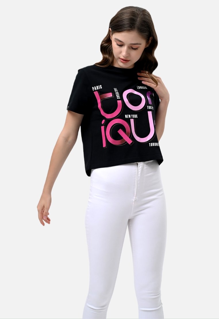 Mia - Cropped T-shirt - Image 3