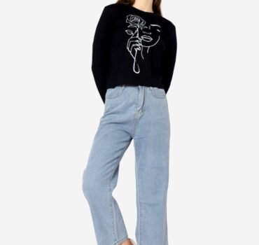 Cassandra –  Cropped T-shirt